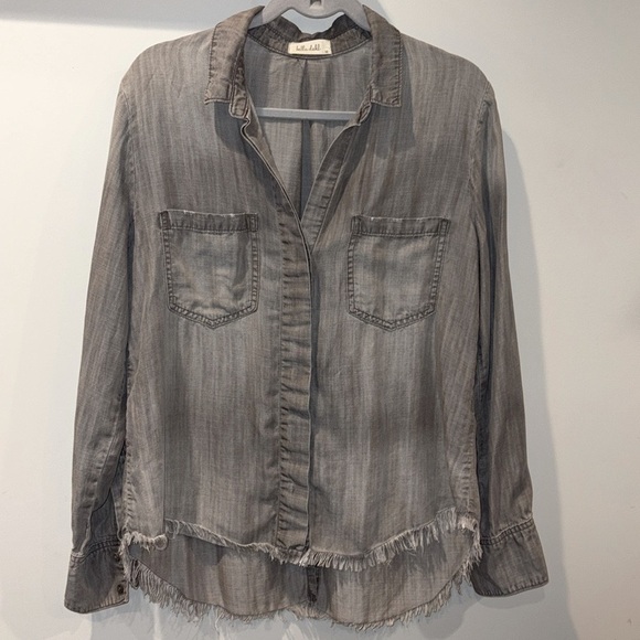 Bella Dahl Soft Tencel Button Front Shirt w/Frayed Hem Size Medium Chambray Grey - Picture 3 of 15